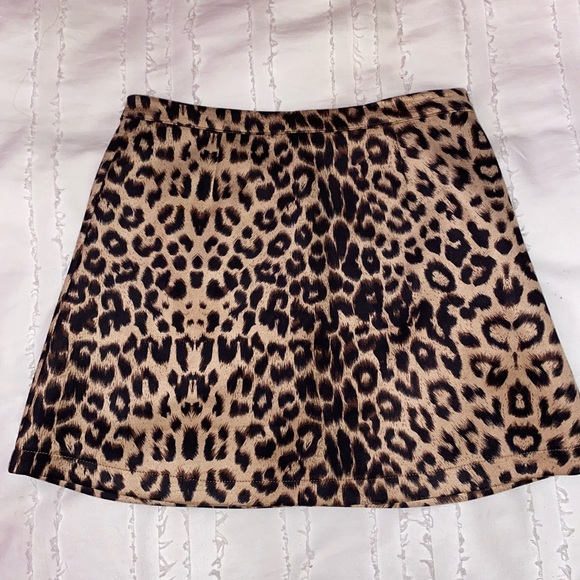 Zara Dresses & Skirts - Mini Cheetah Skirt